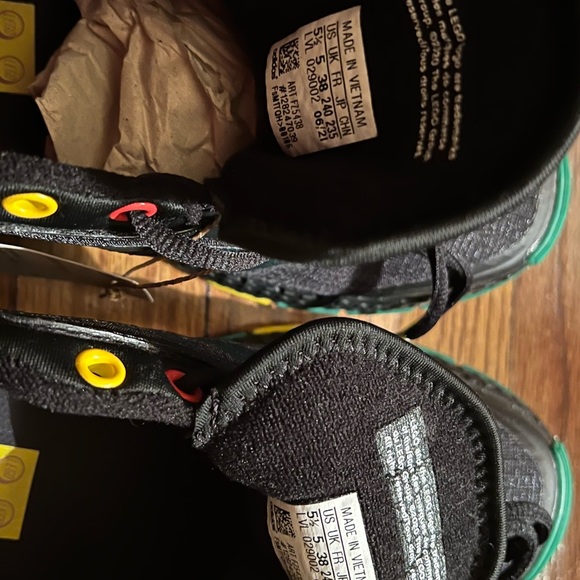 New with tag Lego running shoes 5 1/2 kids - Picture 7 of 7
